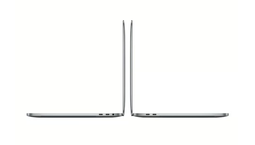 15-inch 16GB RAM 512GB SSD Space Gray Laptop R42813